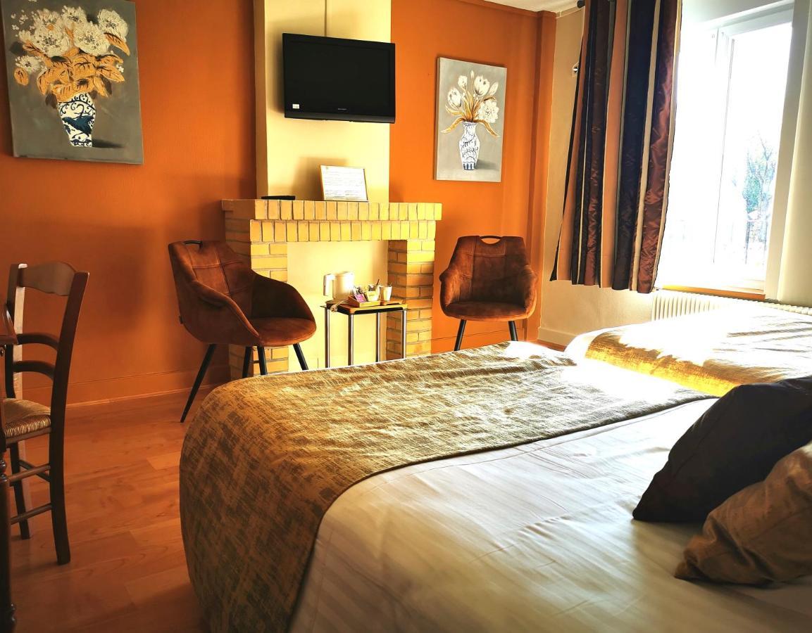 Logis La Sapiniere Hotel Remilly-Aillicourt ภายนอก รูปภาพ